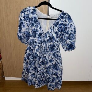 Abercrombie & Fitch White and Blue Floral Dress